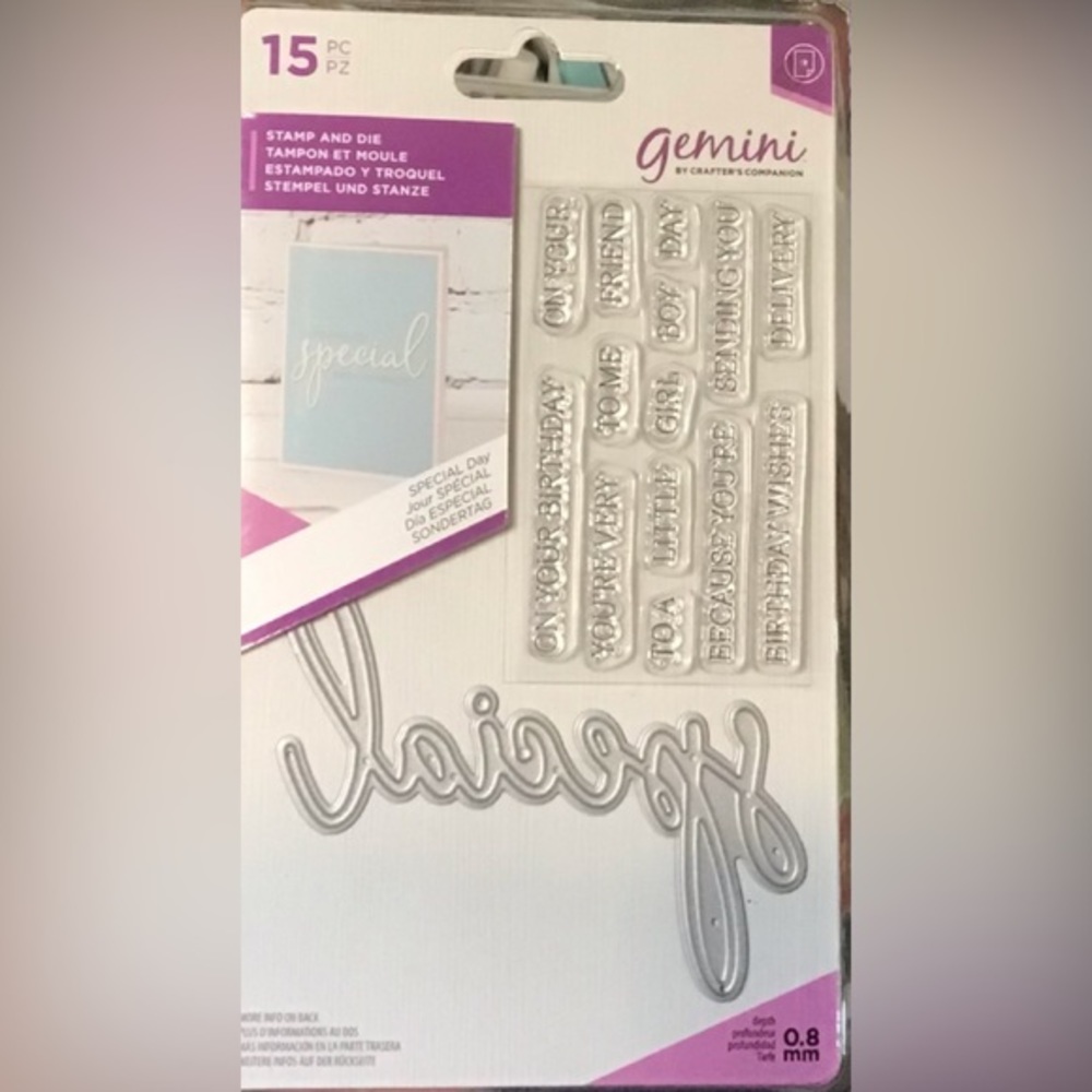 Crafter’s Companion 15 piece Stamp and Die Set - Special‎
